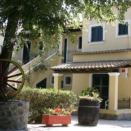 الشقق الفندقية Daniliaفي  Spiti Nikos المظهر الخارجي الصورة